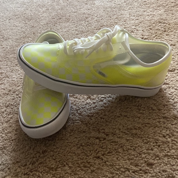 Vans Men’s Comfy Cush Checkered shoes - Picture 2 of 3